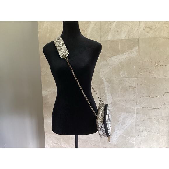 Parchita Petite Hexagon Crossbody Bag Neutral Python Chain Strap Neutral Mini - Picture 2 of 10